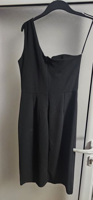 Черна рокля WalG