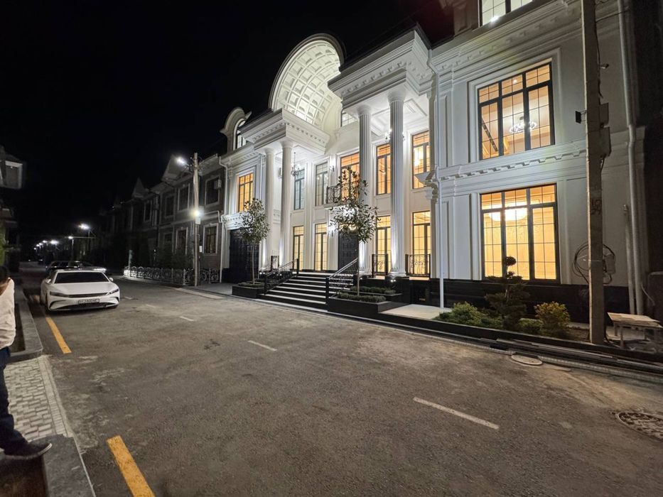 Мирзо Улугбек р-н  ДОМ на Амир Темур 6 соток 1000м2 еаро ремонт