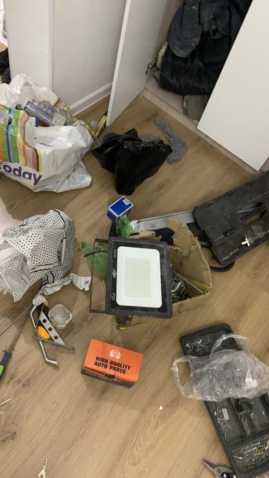 Осы заттар сатылады бағасын келісеміз