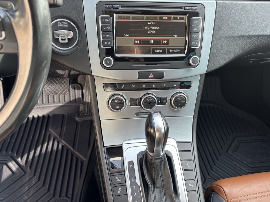 VOLKSWAGEN Passat CC 2012 — imagine 4