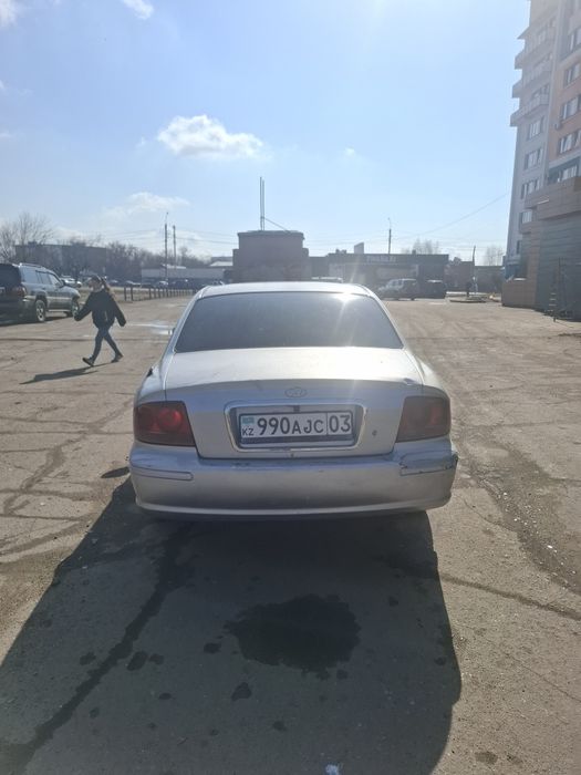 Продам Хюнда соната 4 2.0