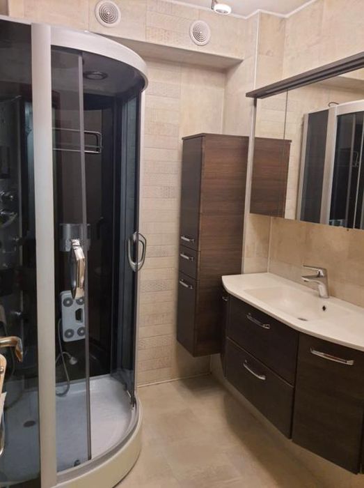 Дава се под наем Тристаен апартамент в София, Център - 86 кв.м за 1000 € - Снимка #6