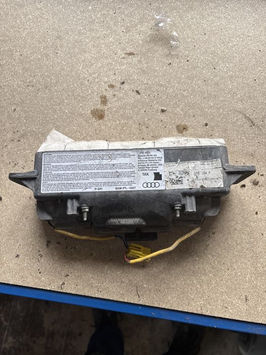 Аербег за ауди а6 ц6 4ф