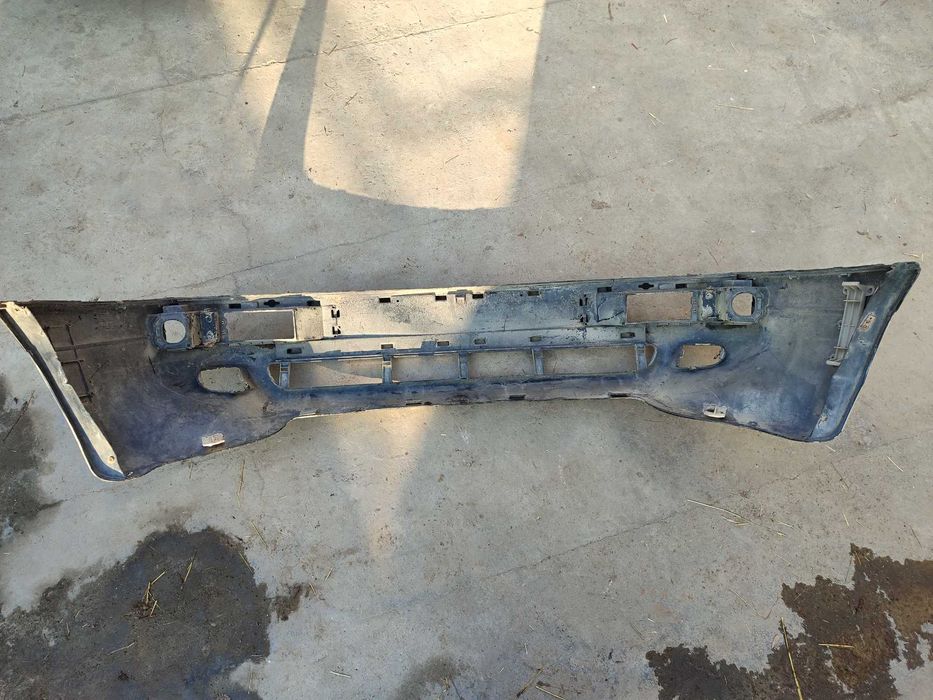 Бампер передний Ауди 80-90