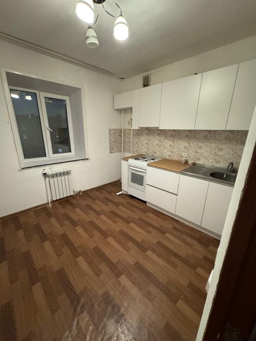 Сдам 2 ком квартиру без мебели