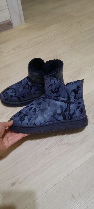 Продаю уги женские 38р