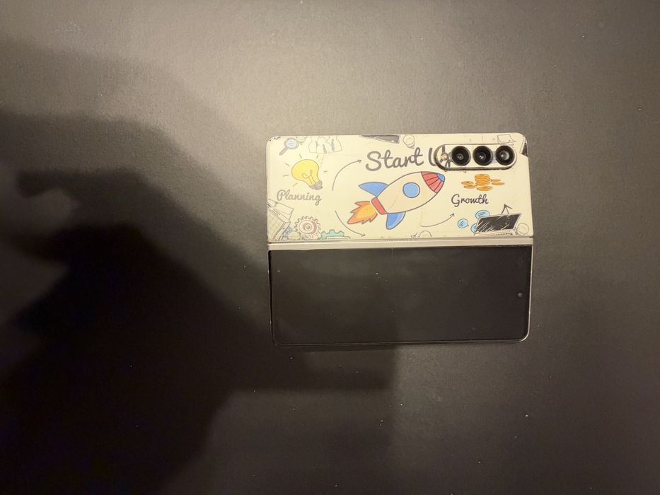 Samsung Galaxy Z Fold3 5G 256GB - defect ecran exterior