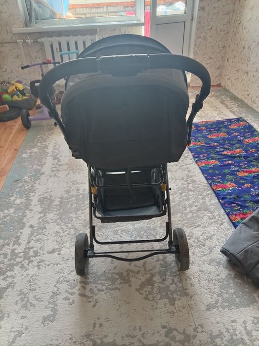Продам детскую каляску