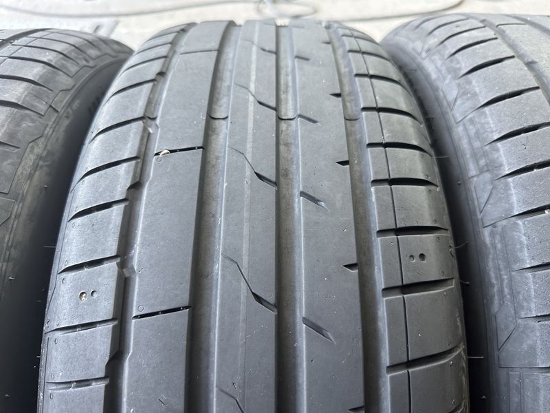 235/55/18 HANKOOK 4 бр