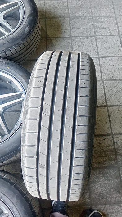 Продам резину R17