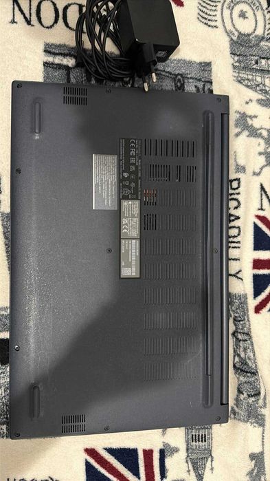 Laptop ASUS VivoBook 15 A1504ZA cu procesor Intel® Core™ i5-1235U