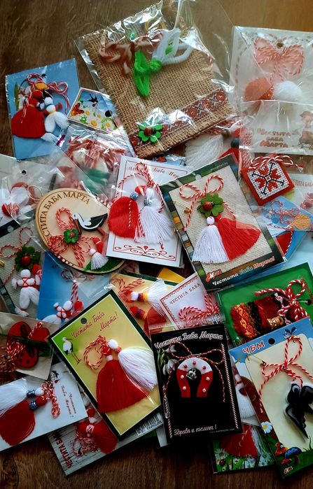 Безплатна доставка на мартеници