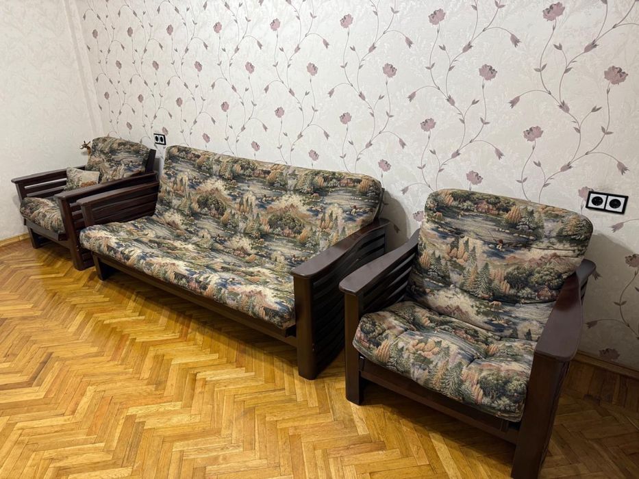 Диван и два кресла, комплект