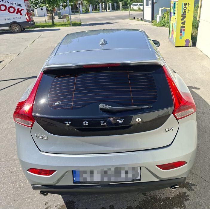 Volvo V40 - 2016