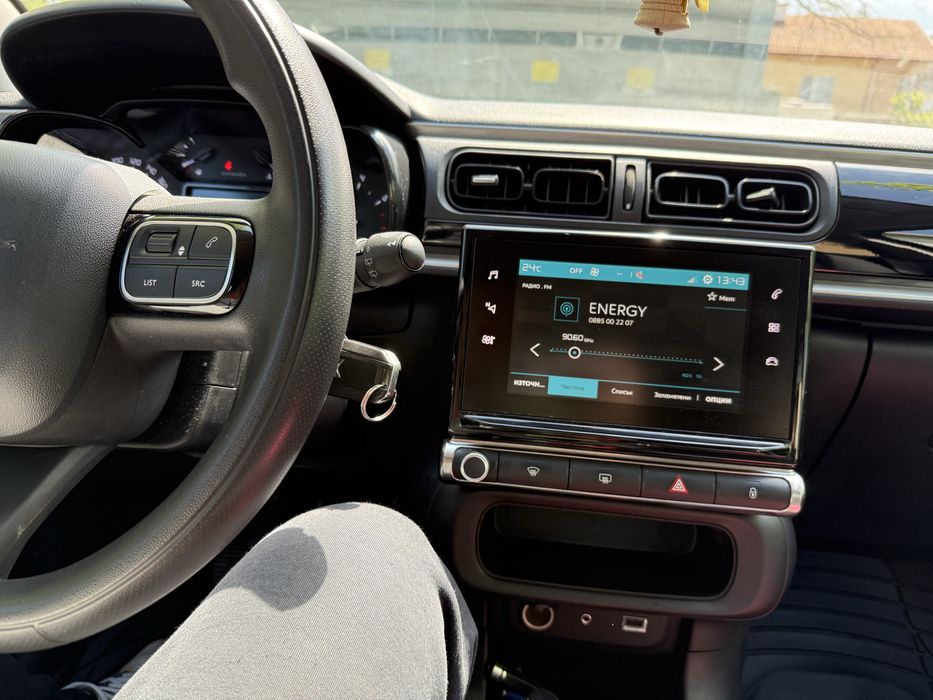 Citroen C3 2018 бензин 1.2 Pure Tech