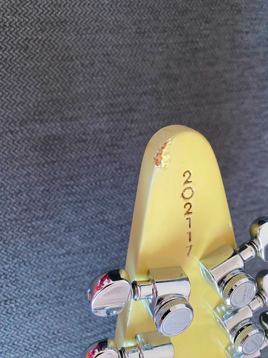 Електрическа китара Bushmills Flying V