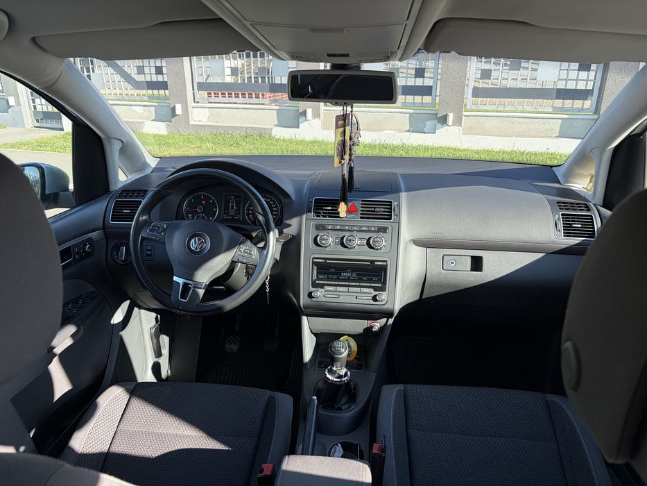 Volkswagen Touran 2012