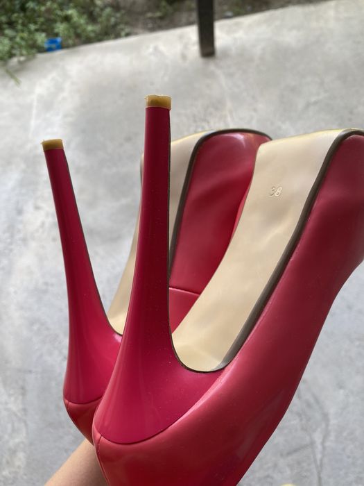 Продаются розовые туфли 38 размер