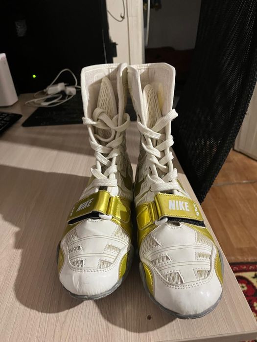 Продам новые боксерские кеды