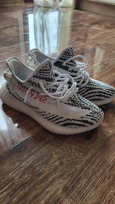 Adidas Yeezy 350 zebra