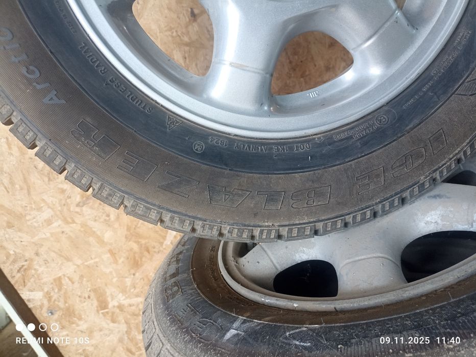 Продам зимнюю резину с дисками