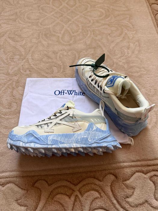 Adidasi Off-White ODSY 1000