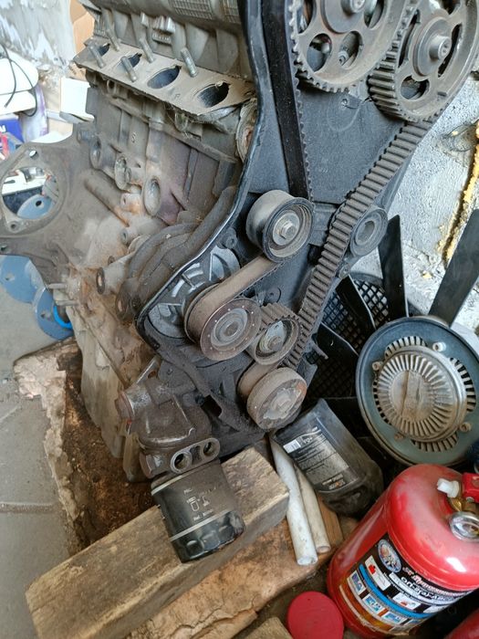 Мотор  Opel sintra 1997г.