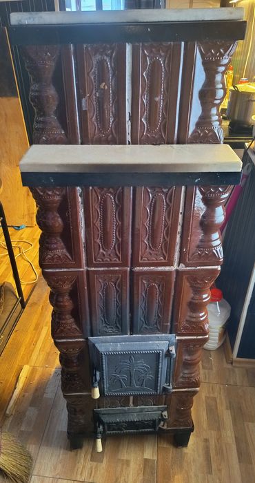 Vând soba din teracota