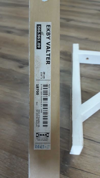 уголки крепление IKEA  для полок на стену