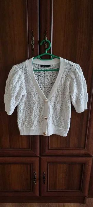 Cardigan superb cu nasturi aurii