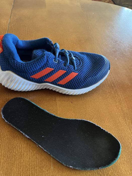 Adidas terrex номер 33 два чифта маратонки