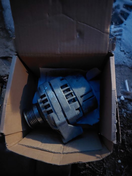 Продам генератор от приоры,генератор ваз