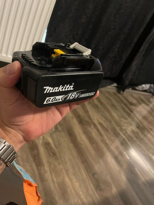 Circular makita pe acumulator