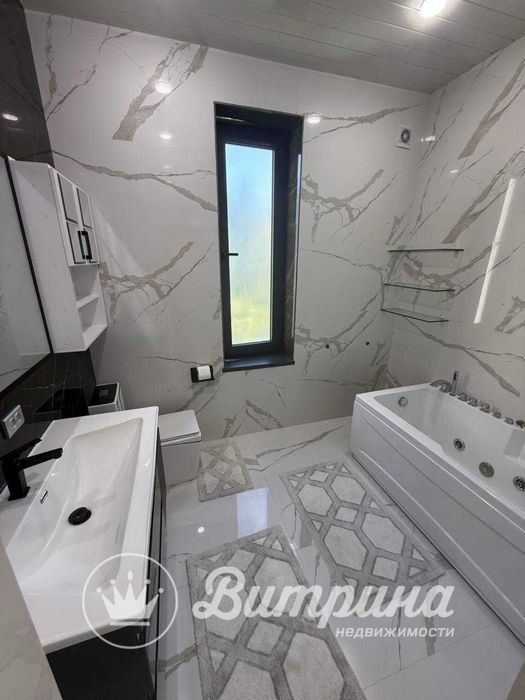 Продаётся 6 комнатный коттедж, 3.5 сотки, Хумаюн.