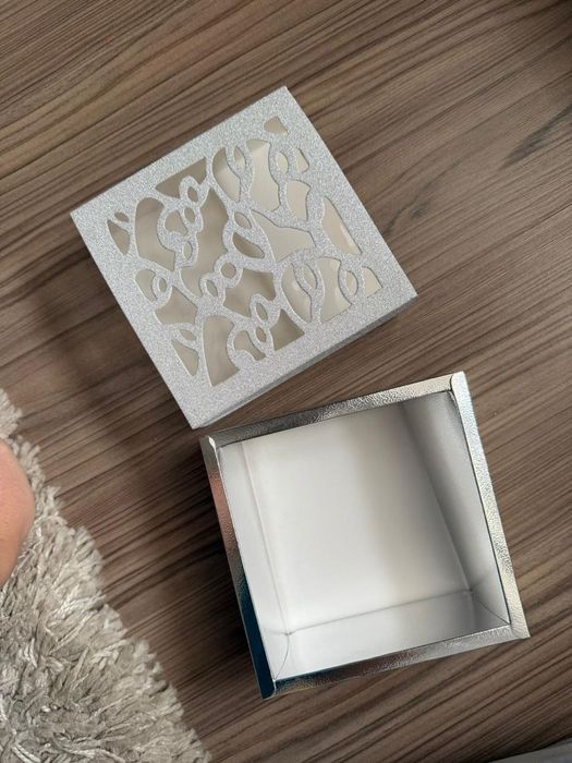 Коробочки для подарков / подарочная упаковка,