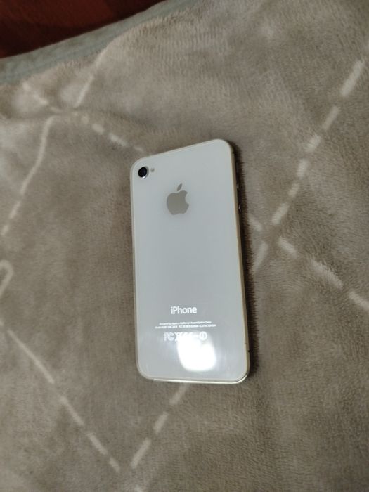 Iphone 4 hamma joyi ishlaydi aybi iclodga tushgan