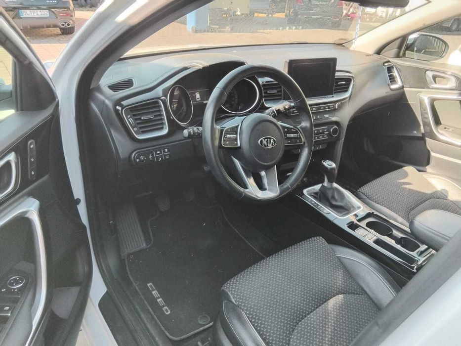 KIA Ceed 2019 — imagine 4