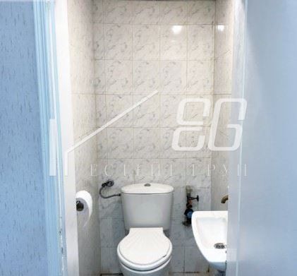 Дава се под наем Офис в Варна, Център - 22 кв.м за 248.88 € - Снимка #4