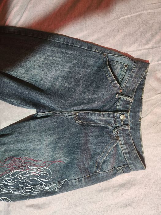 продам женские джинсы