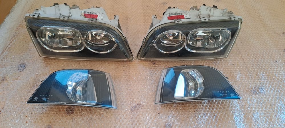 Volvo V40 2003 Фарове, стопове и мигачи