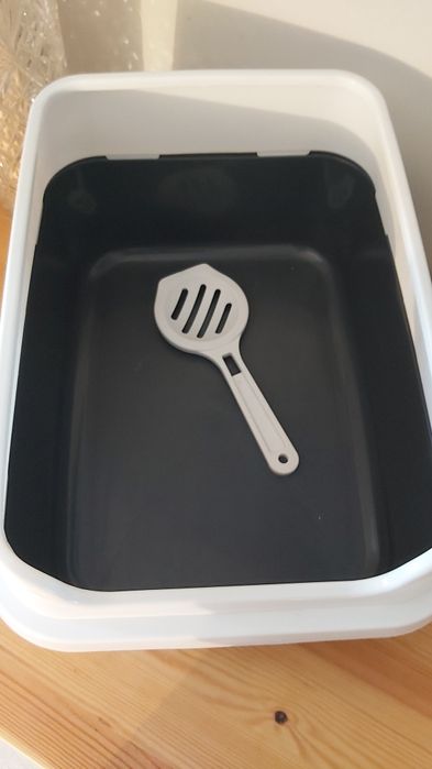 Емкость для корма, лоток для кота