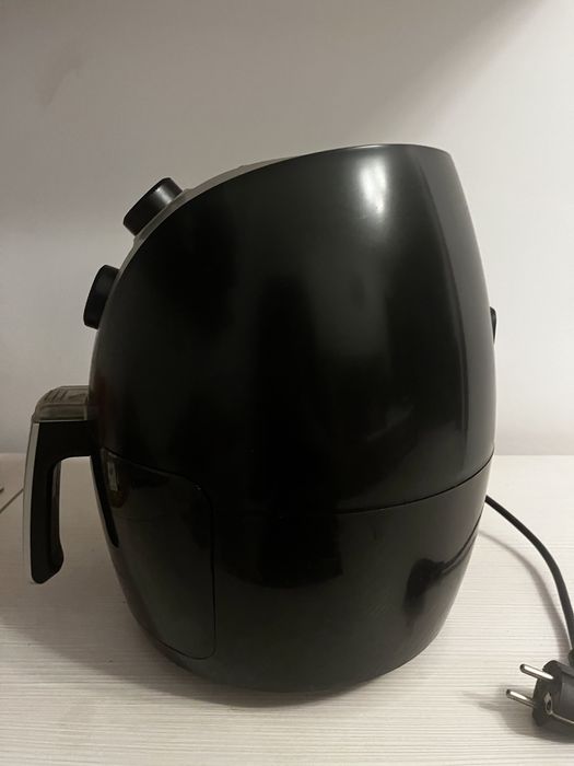 Vând air fryer delimano