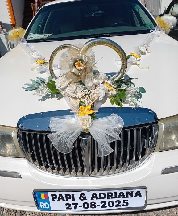 Închiriez limuzine pentru evenimente