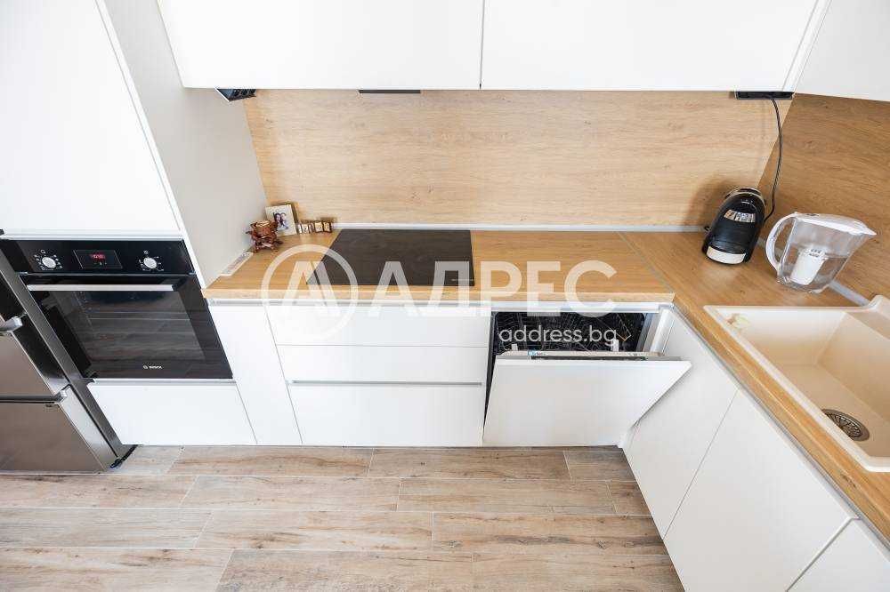 Само от АДРЕС! Тристаен апартамент, кв. Цветен квартал, гр. Варна