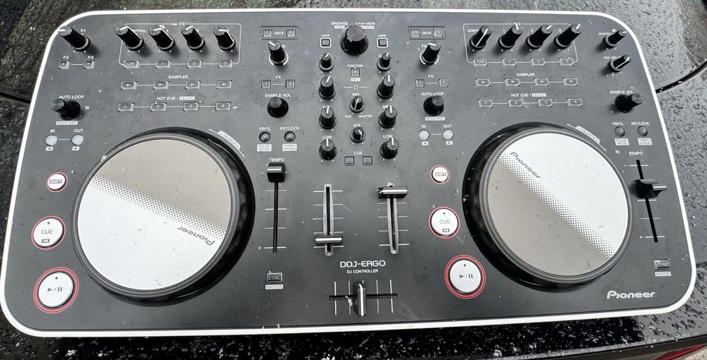 Consola DJ Pioneer DDJ Ergo