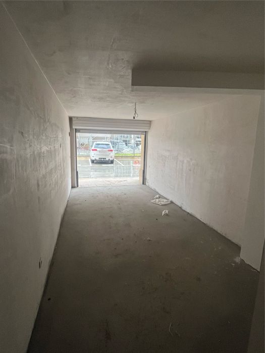 Дава се под наем Гараж / Паркомясто в Пловдив, Южен - 30 кв.м за 99.45 € - Снимка #1