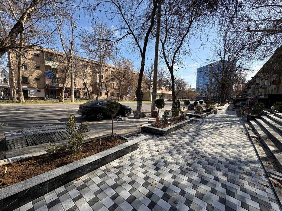 Продается исдается коммерческое помещение вдоль дороги!Новомосковская