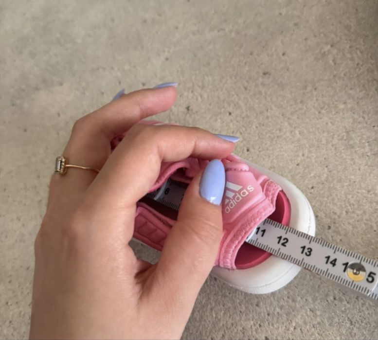Sandale Adidas bebelusi