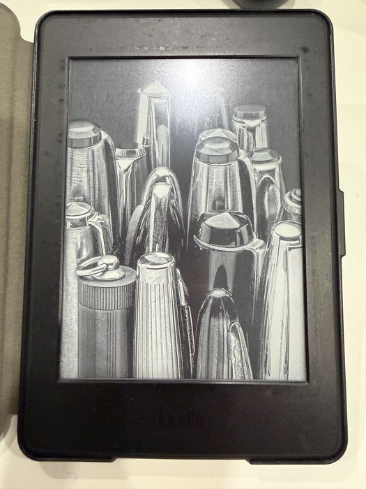 Електронен четец Kindle Paperwhite с подсветка 7-ма генерация