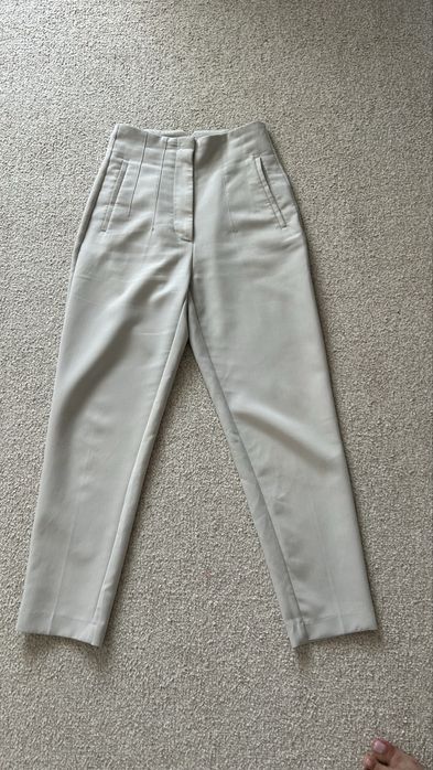 Pantaloni zara crem